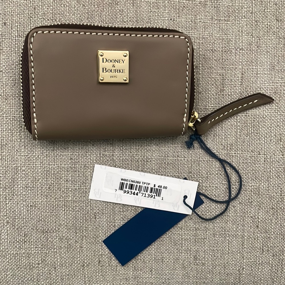 Dooney & Bourke Coinpurse